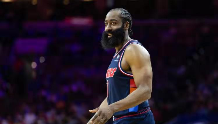  恩比德制霸攻防两端76人轻取公牛稳居东部前三  