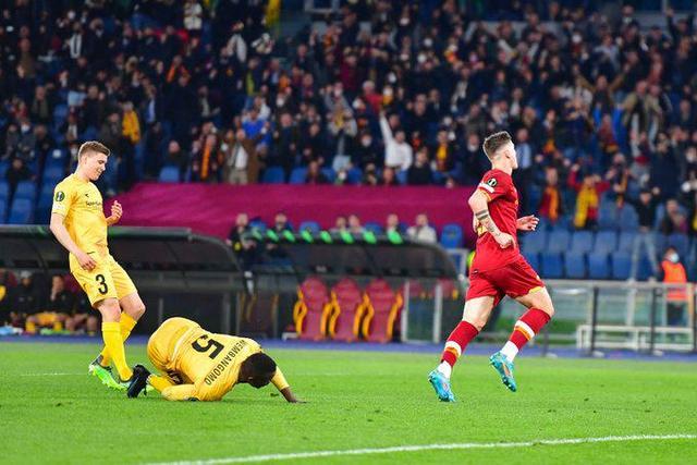  布伦特福德主场气势如虹开场十分钟连入两球奠定胜局