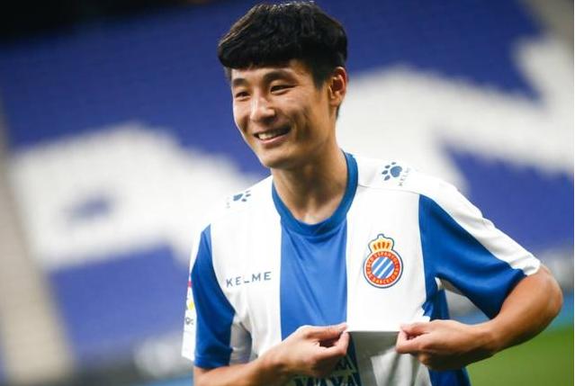 九游体育官方网站- 图卢兹主帅变阵成功，三中卫体系零封卫冕冠军  